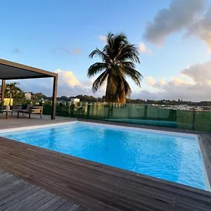 Joli Cosy Avec Piscine , Les Abymes Guadeloupe